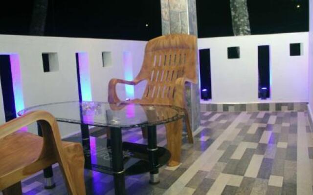 Sandaru Holiday Inn