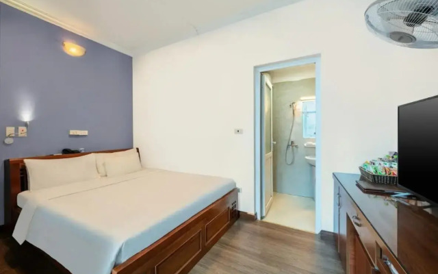 A25 Hotel - Doi Can 2