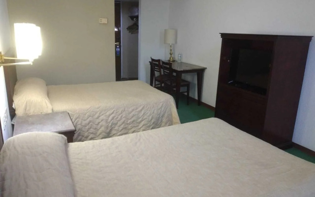 Hotel Arroyo Express