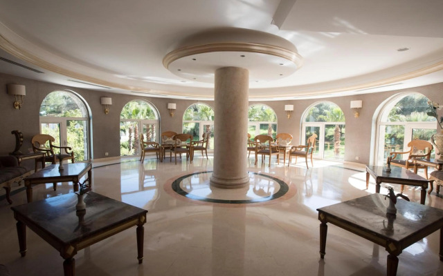 XL Hotels Hotel