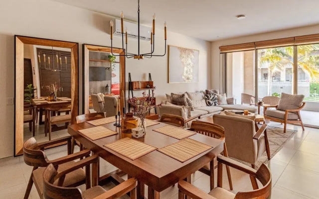 Elegante Condo, con alberca, zona Tezal