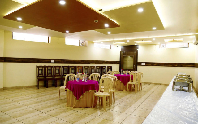 FabHotel Padmavati Palace Mansarovar
