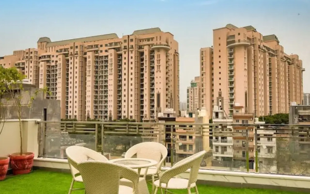 Lovely 1 bhk Serviced Apartment With Balcony