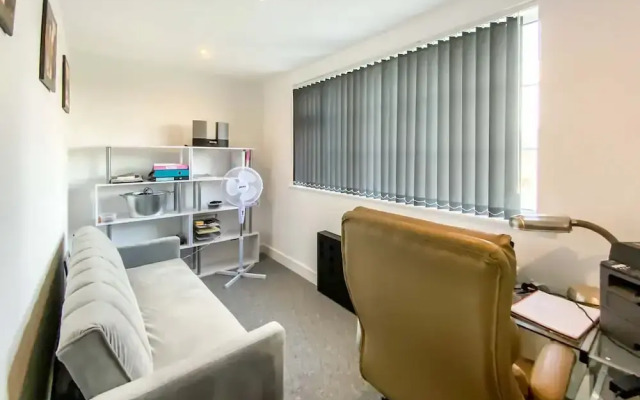 Remarkable 4-bed House in Boston