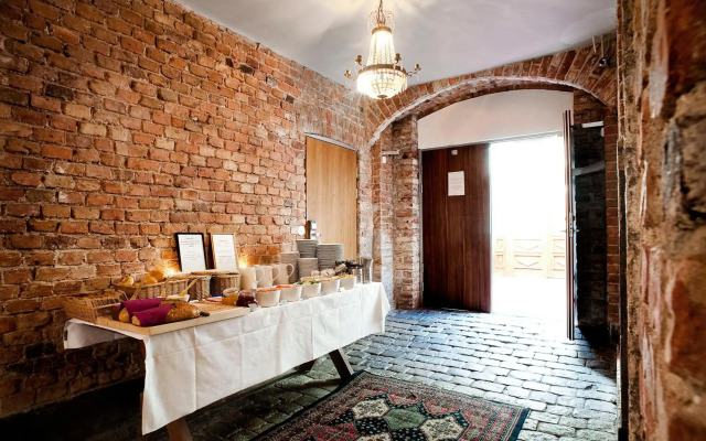 Rex Hotel