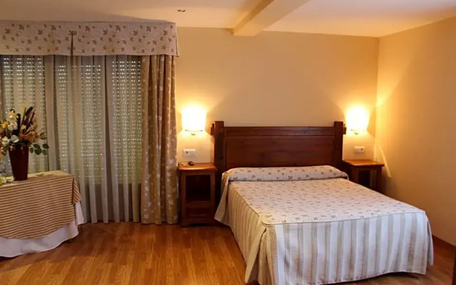 Aparthotel Tres Caminos