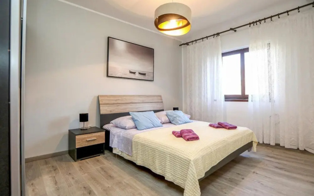 Awesome Apartment in Sibenik With 3 Bedrooms
