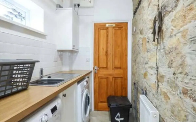 Hillview Cottage