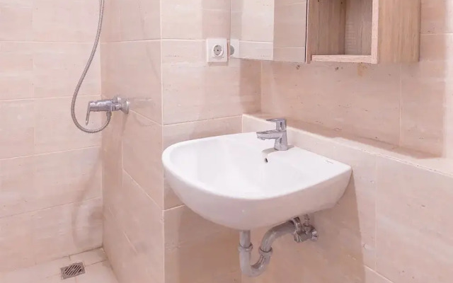 Modern and Comfy Studio Apartment Springwood Residence Tangerang