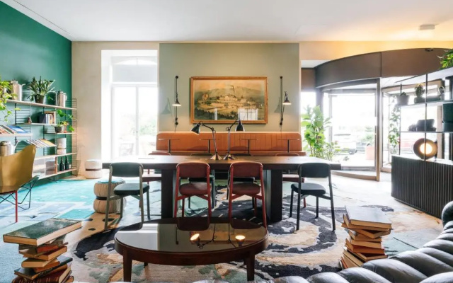 B2 Boutique Hotel + Spa
