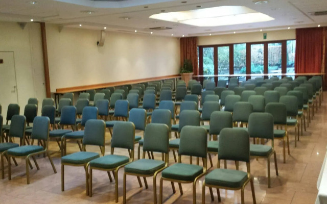 Best Western County House