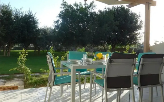 "kalamaki Plaza Apartments 'psari'"