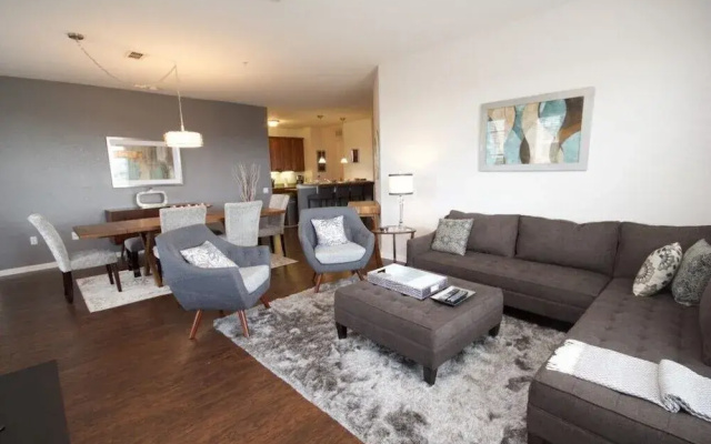Vista Cay Dream 3 Bedroom Home by RedAwning