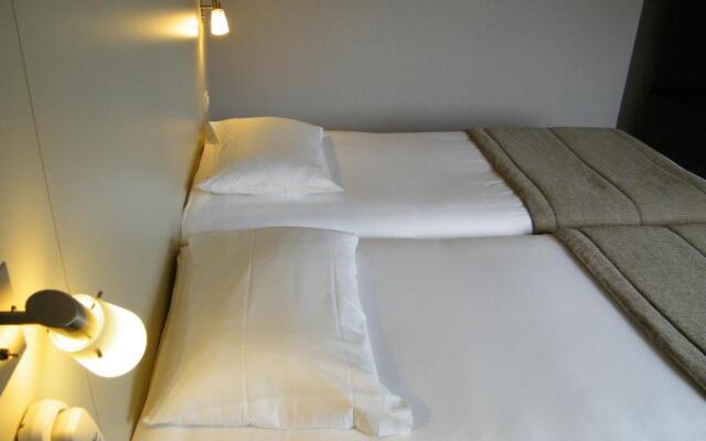 Brit Hotel L'Arrivée Guingamp (Ex:Brit Hotel Armor)