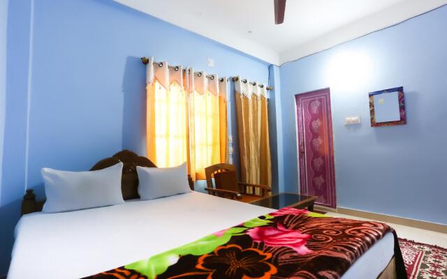 SPOT ON 61585 Patra Palace