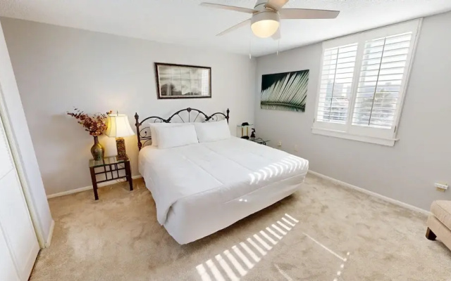 Dolphin Point 406b 2 Bedroom Condo