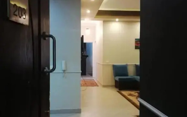 Luxury Towers Host