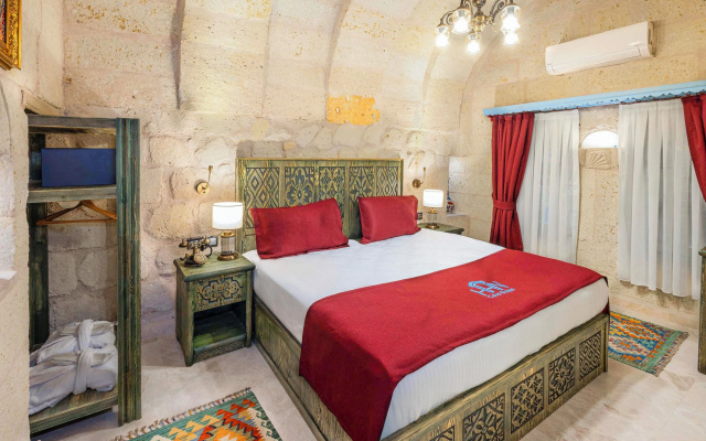 Han Cave Suites