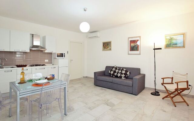 Historic Holiday Home in San Vincenzo near Beach