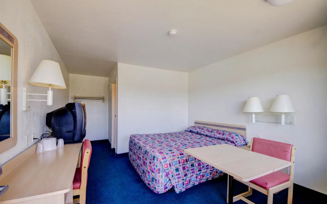 Motel 6-Muskogee, OK