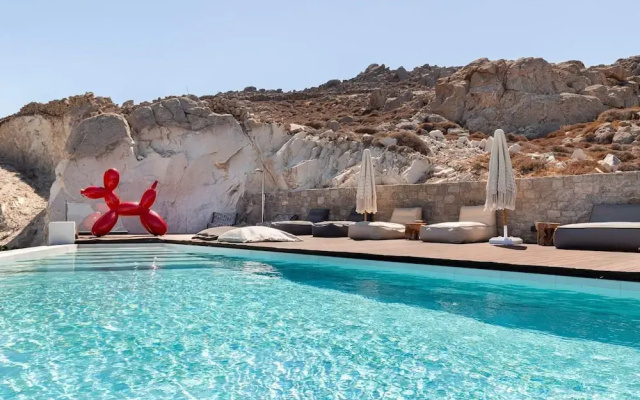 Martinez in Mykonos With 5 Bedrooms and 4 5 Bathrooms
