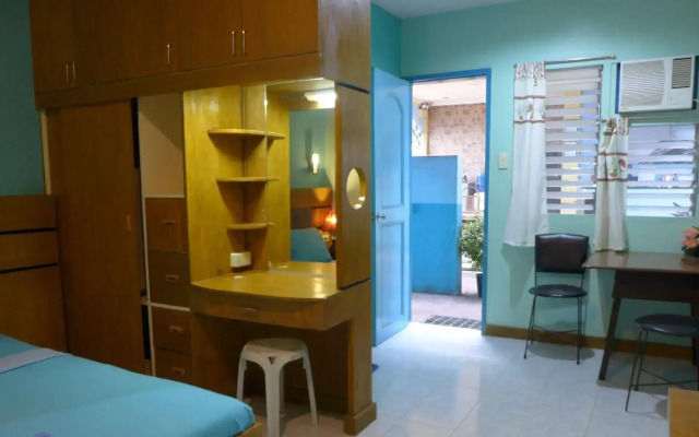 Rozen Suites Malakas