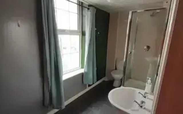 Paddy's Palace Hostel