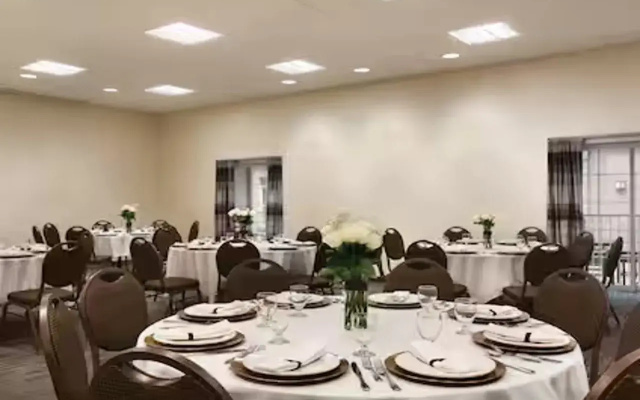 DoubleTree by Hilton Boston - Downtown