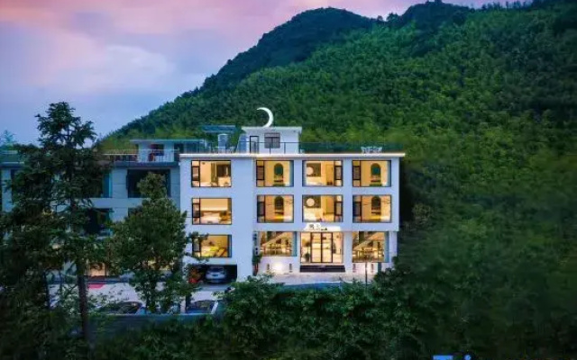 Moon Bay Yujian Boutique Homestay