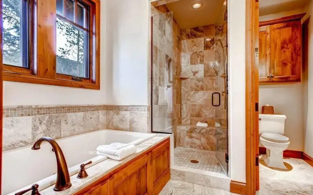 Moose Lodge Highlands Area by Pinnacle Lodging
