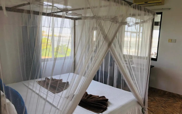 Surf Paradise & Cabana