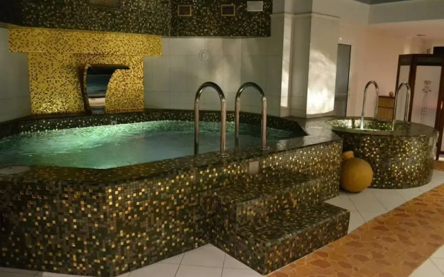 TB Palace Hotel & SPA