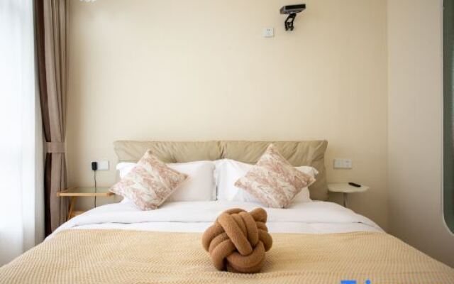 Shanghai Yinchen Yilanwan Audiovisual Hotel