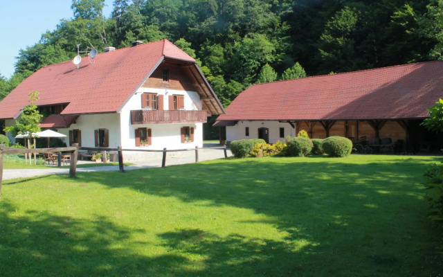 Turisticna Kmetija Seruga