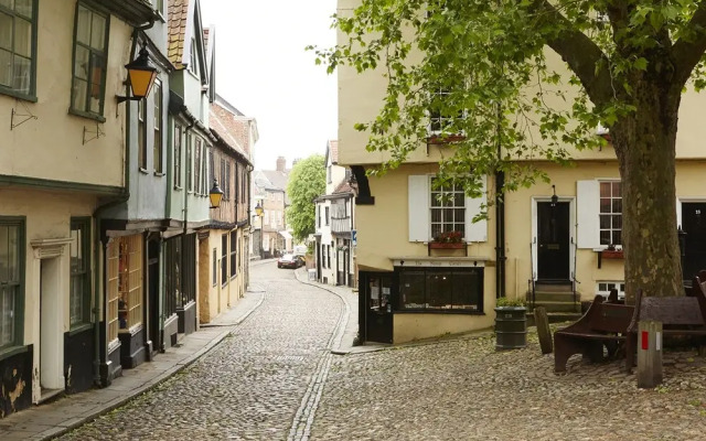 Waggon & Horses Lane apartment