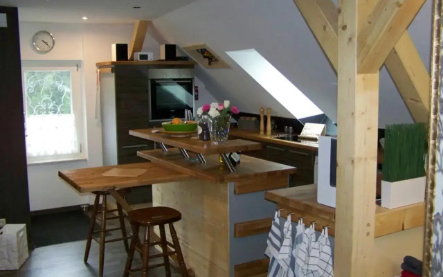 Loft-Ferienwohnung zur "Kfz-Schenke"