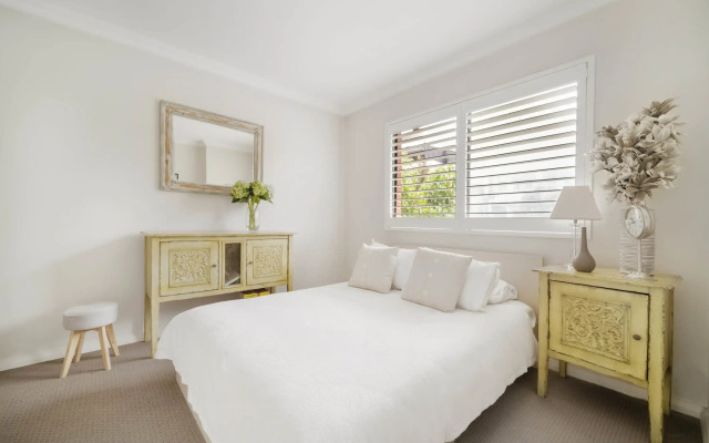 Walk to Coogee Beach Apartment Retreat