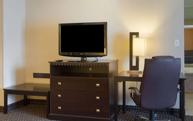 Quality Inn and Suites