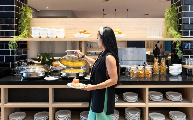 Holiday Inn Express Antwerp City Centre by IHG