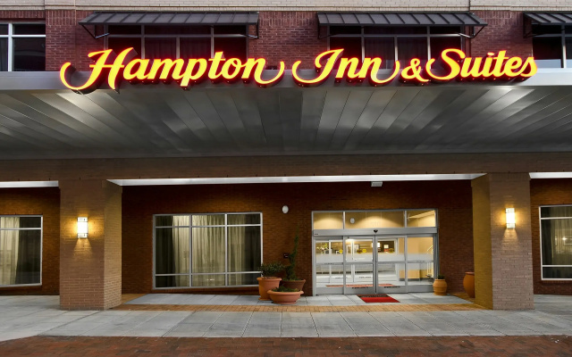 Hampton Inn & Suites Raleigh Downtown