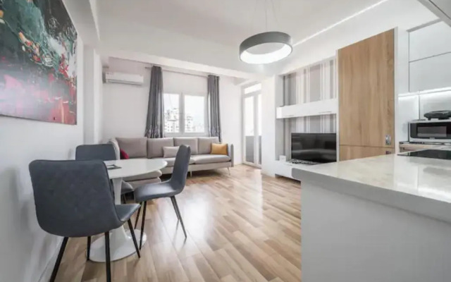 Miku Apartment-Incredible City View 2Bd Apartment at Myslym Shyri