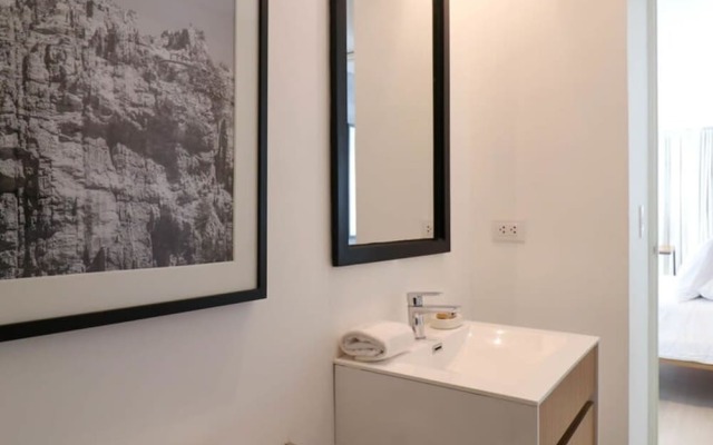 w Spacious Loft w AC in Barranco