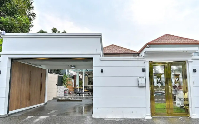 Exquisite Pool Villa A