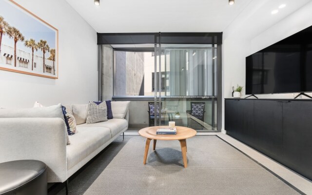 The Surry Apartments by Urban Rest