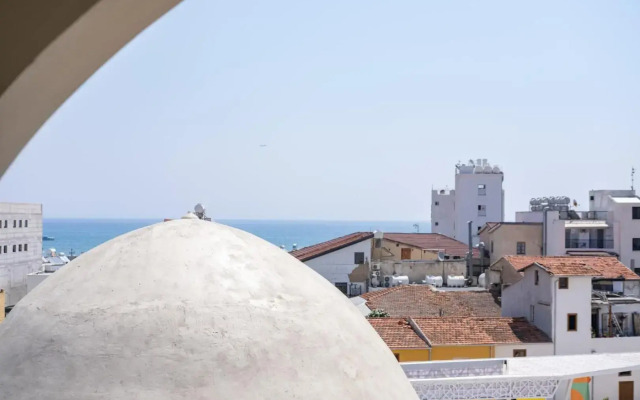 Livadhiotis City Hotel