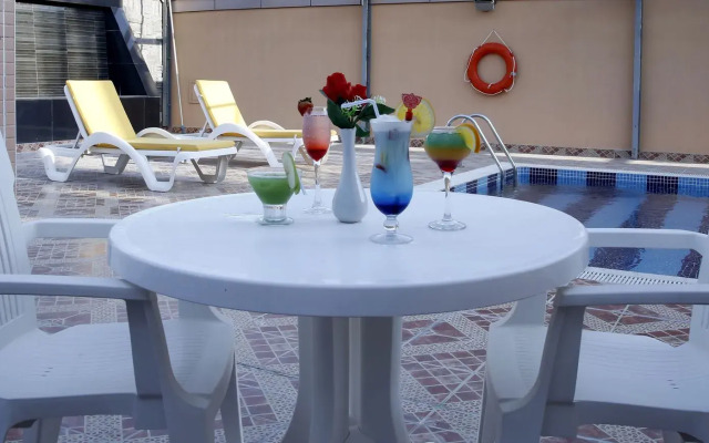 Crystal Palace Hotel