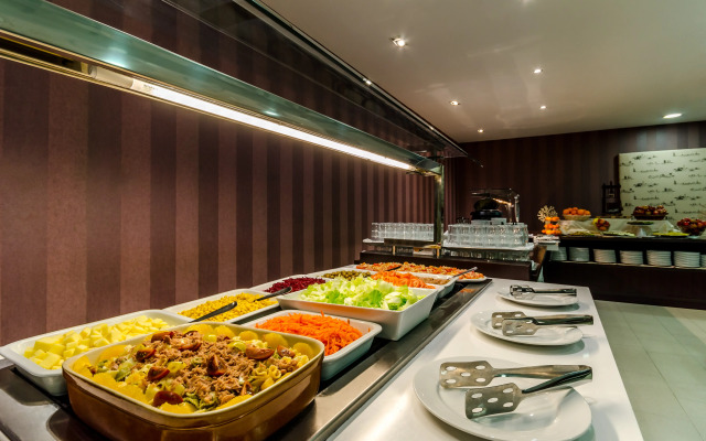 Hotel YIT Vía Sevilla Mairena