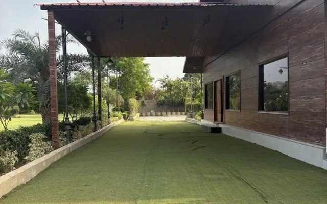 The Greenwood Farm And Lawn -Bijwasan