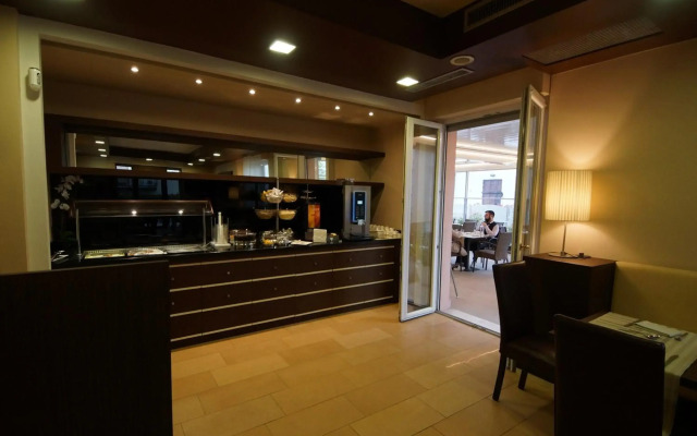 Hotel Clarin 14 by Dori