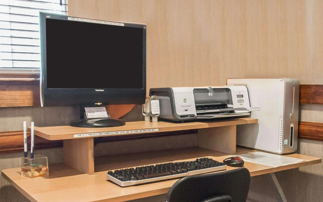 Suburban Extended Stay Hotel Airport